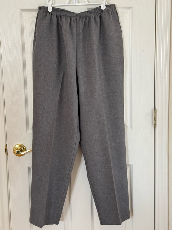 Alfred Dunner Pants - Alfred Dunner Charcoal Gray Elastic-Waist Dress Pants